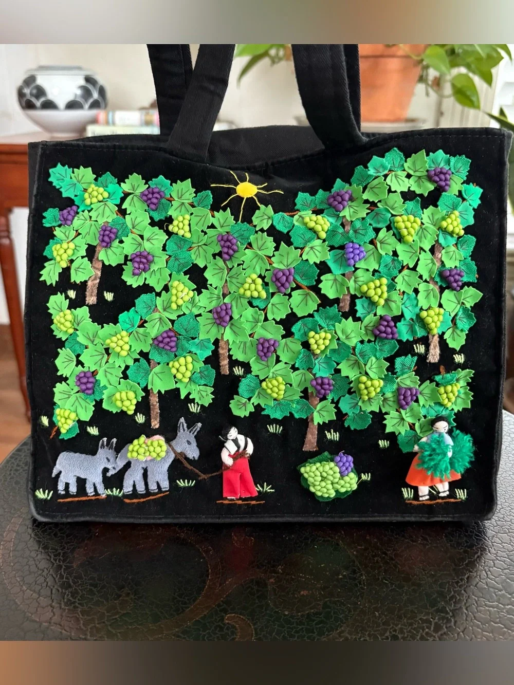 Peruvian Hand Crafts Appliqué Vineyard Workers Tote
